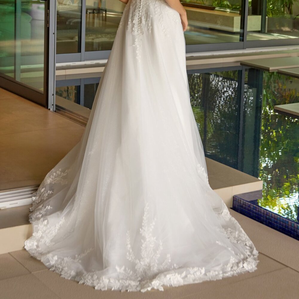 New Off White Floral Lace Embellished Long Wedding A-Line Gown w/U-Back JT2633LW - Picture 8 of 8